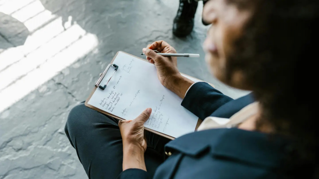 How Clear Expectations Create Better Performance at John Edwards Inc